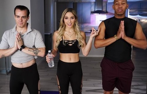 Блондинка отдается тренеру при голубоватом муже, чтобы знал что мужики должны делать членом.